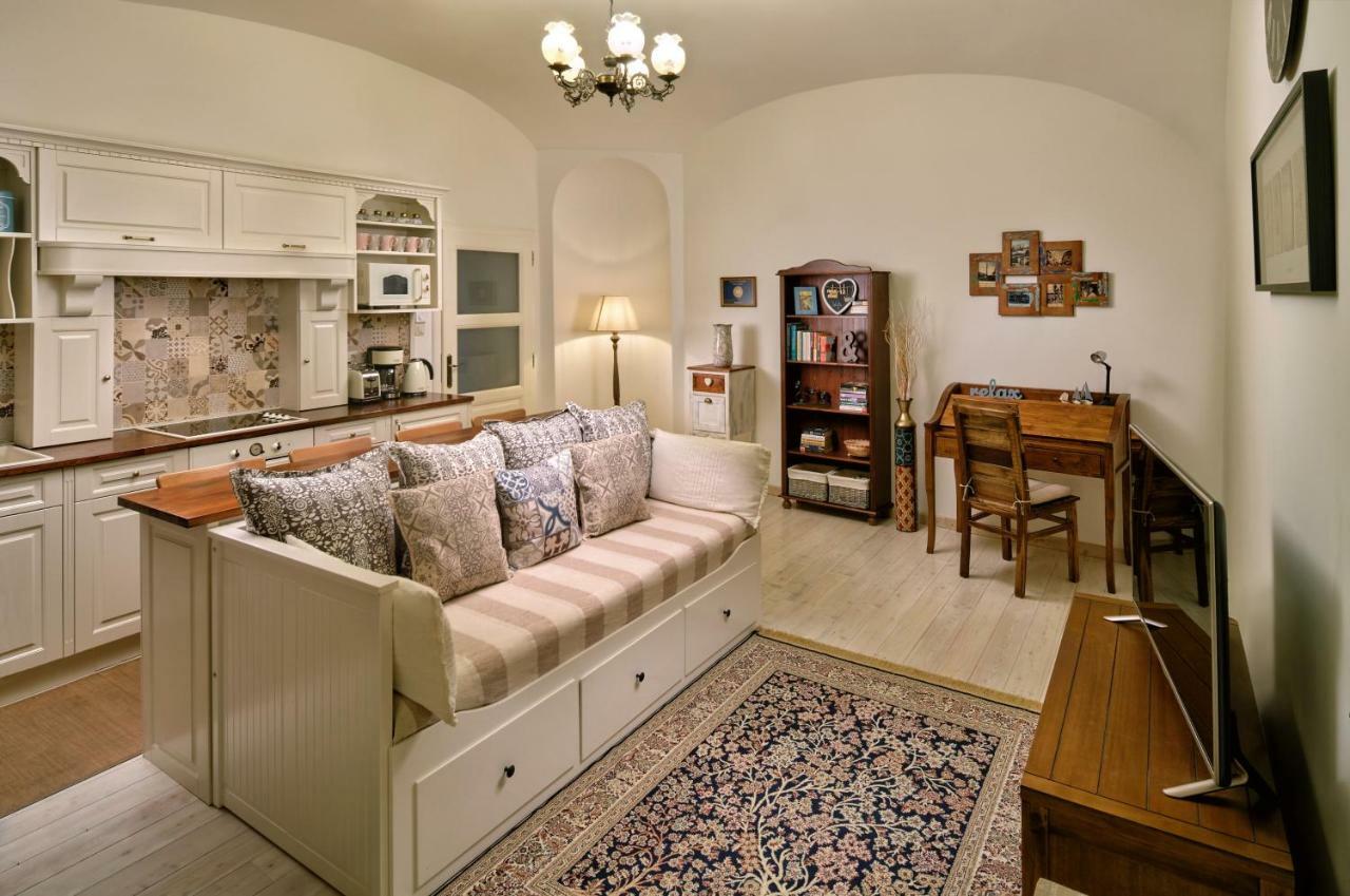 Melody Apartman Eger Extérieur photo